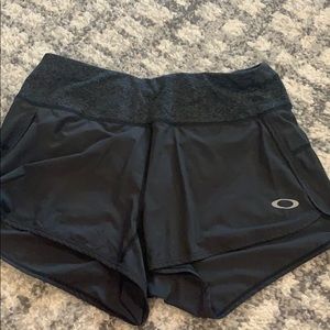 Oakley running shorts size small